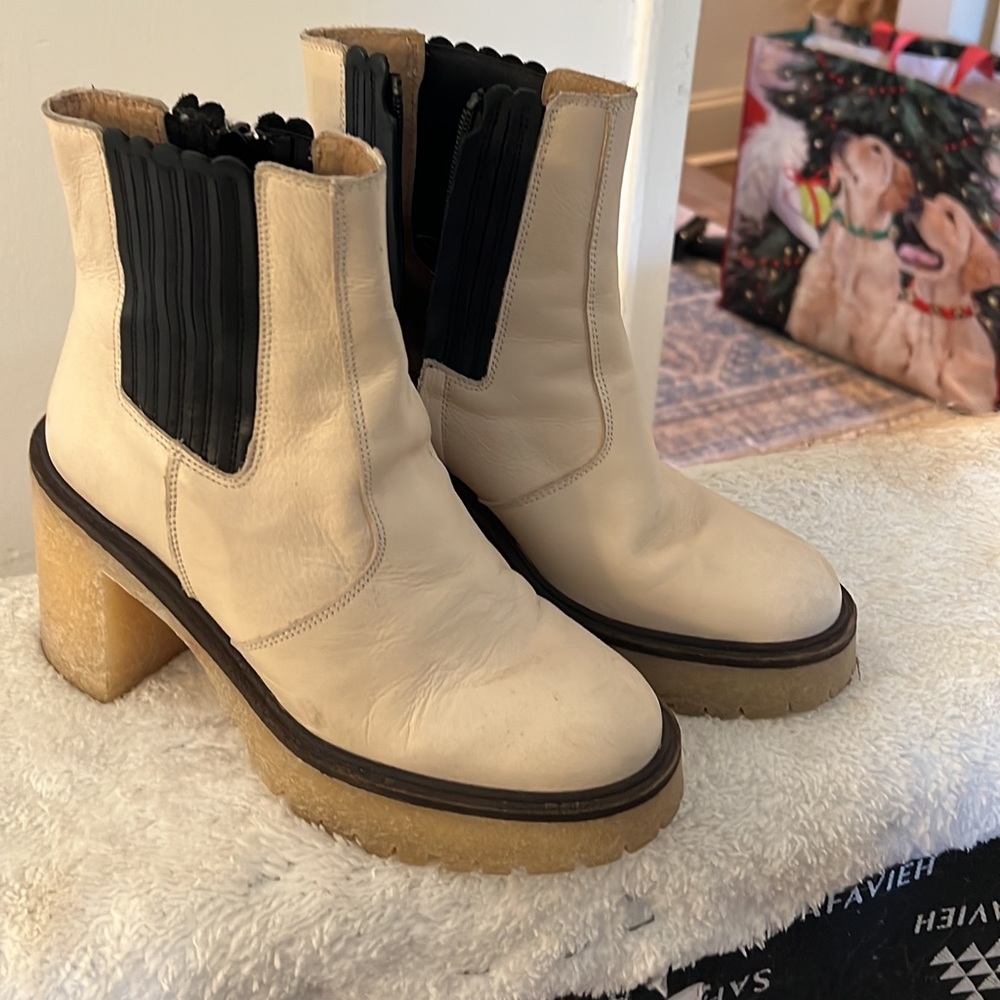 Free people Chelsea boots